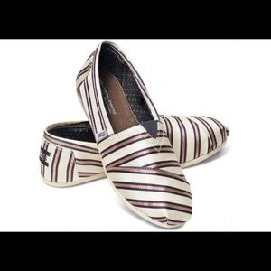 NWT TOMS + tabitha simmons Flats Size 10